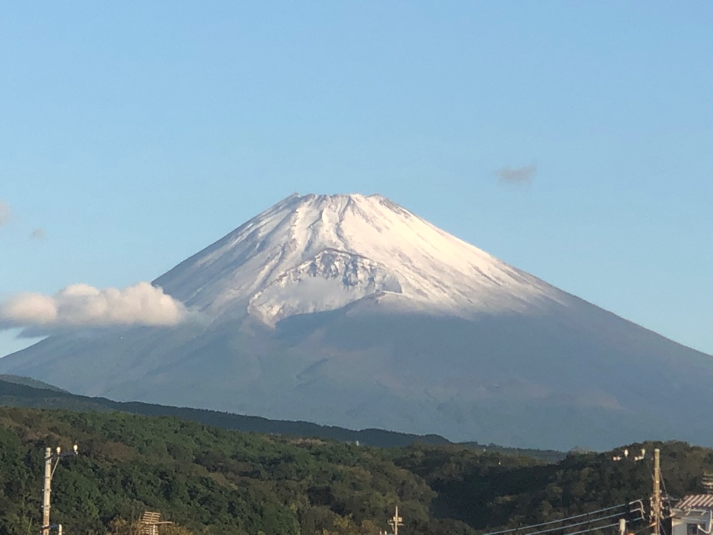 画像: 静岡・裾野市から見た富士山　午前6時過ぎ