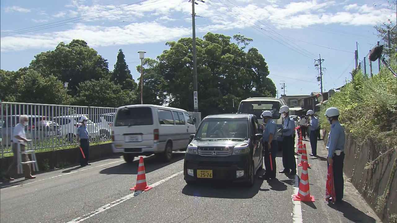 画像: 警察の検問