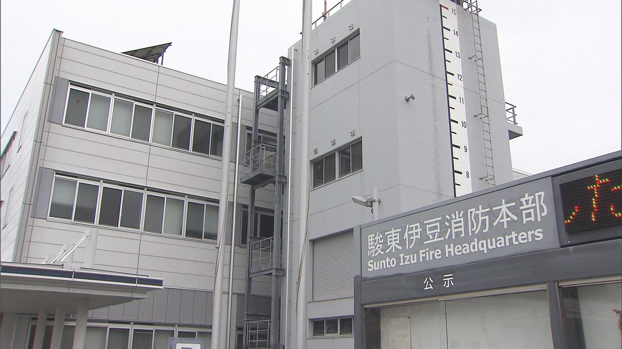 画像: 飲食店のテーブルを壊した疑いで消防士の男を逮捕　静岡・三島市