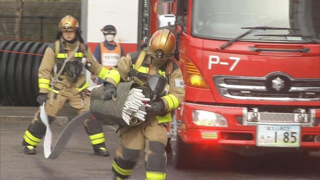 画像: 消防技術審査会　出動から消火まで安全・確実・迅速に行われているかを競う　静岡・富士市 youtu.be