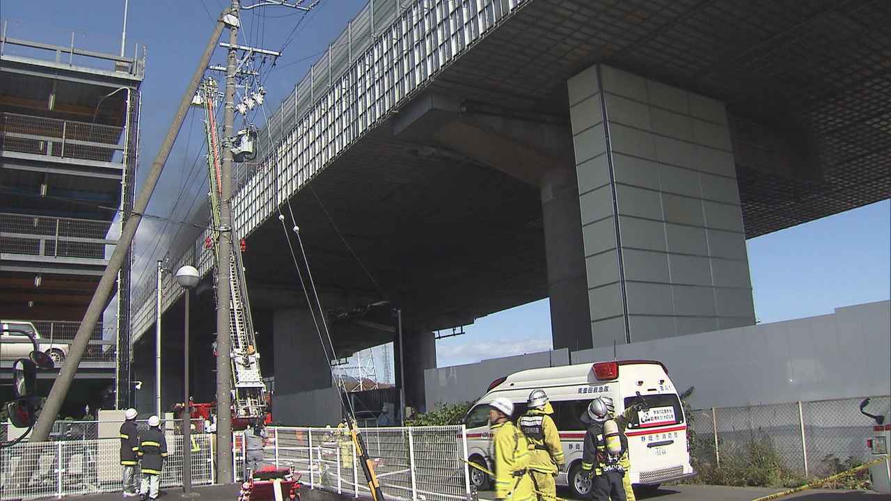 画像: 静岡市の東名高速工事現場で11人死傷の火災…当時の現場責任者ら4人を不起訴処分に　静岡地検