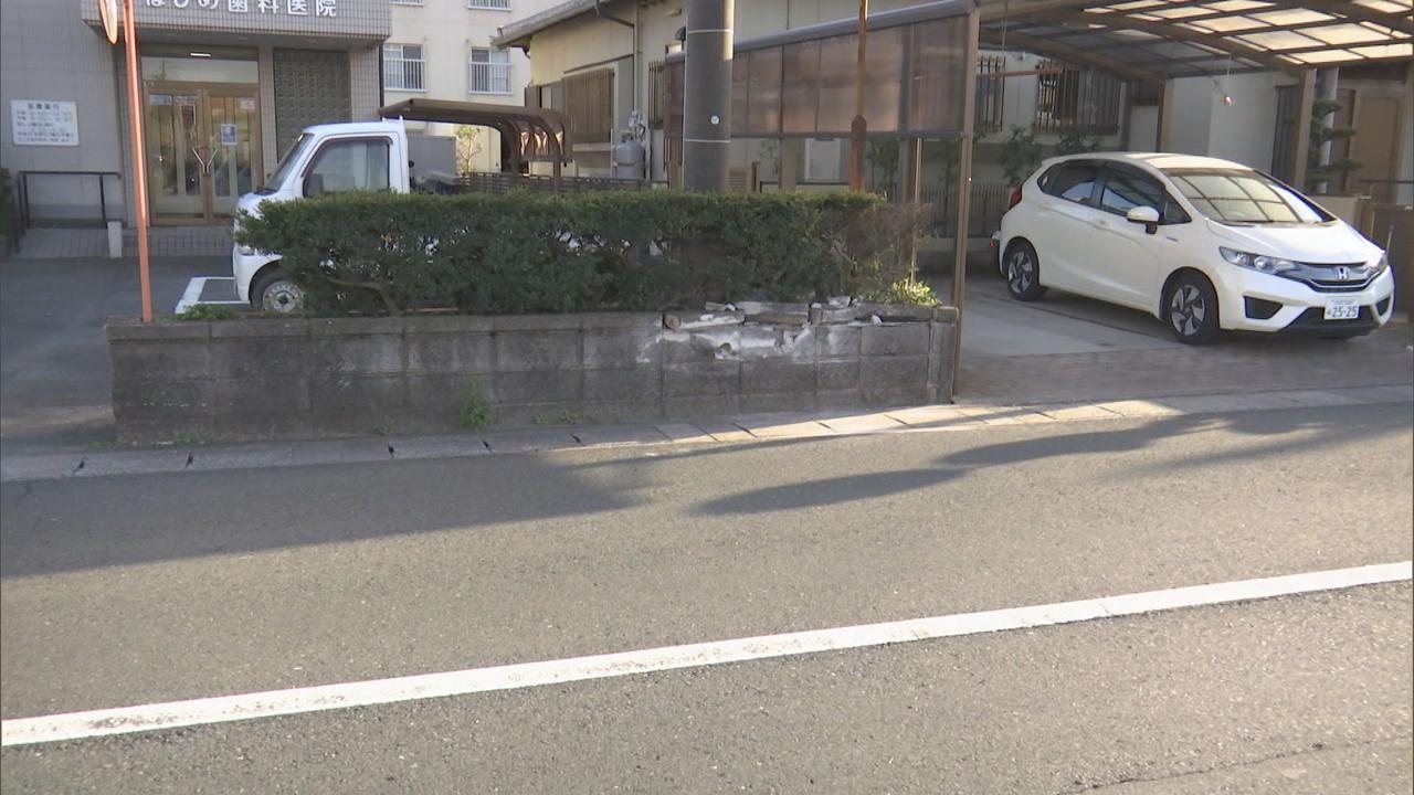 画像1: 自転車に追突しけがをさせたまま逃走したとして82歳の男を逮捕　男は逃走中にも自転車の中学生や別の車にも衝突した疑い　男は容疑を否認　浜松市南区