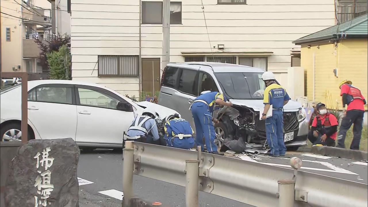 画像: 【速報】ワンボックスカーと乗用車が衝突…8人を救急搬送、4人重傷か　静岡・沼津市