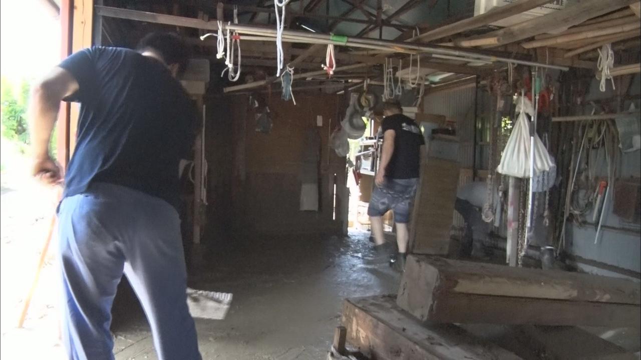 画像3: 【豪雨】去年9月の台風で被害…100万円かけて改築したばかりの倉庫に泥流　「機械がみんなやられちゃった」　静岡・磐田市