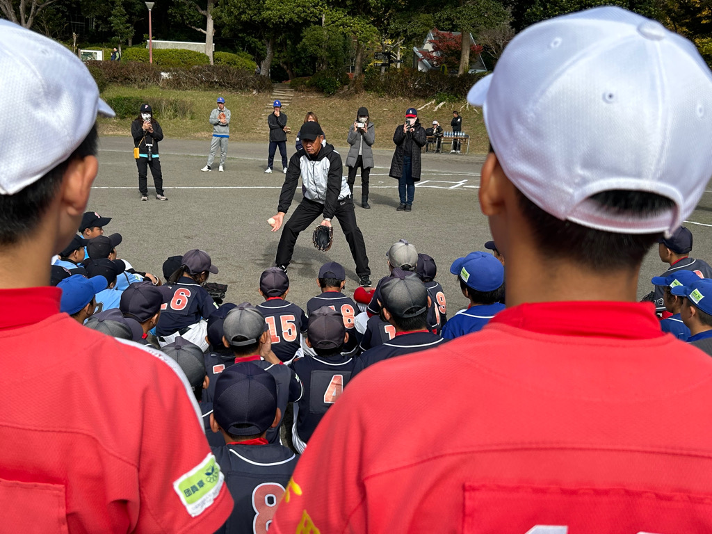 辻発彦前西武監督が下田で野球教室「自分にあったバットの握り方を身につける。長く持って2割より短く持って3割」