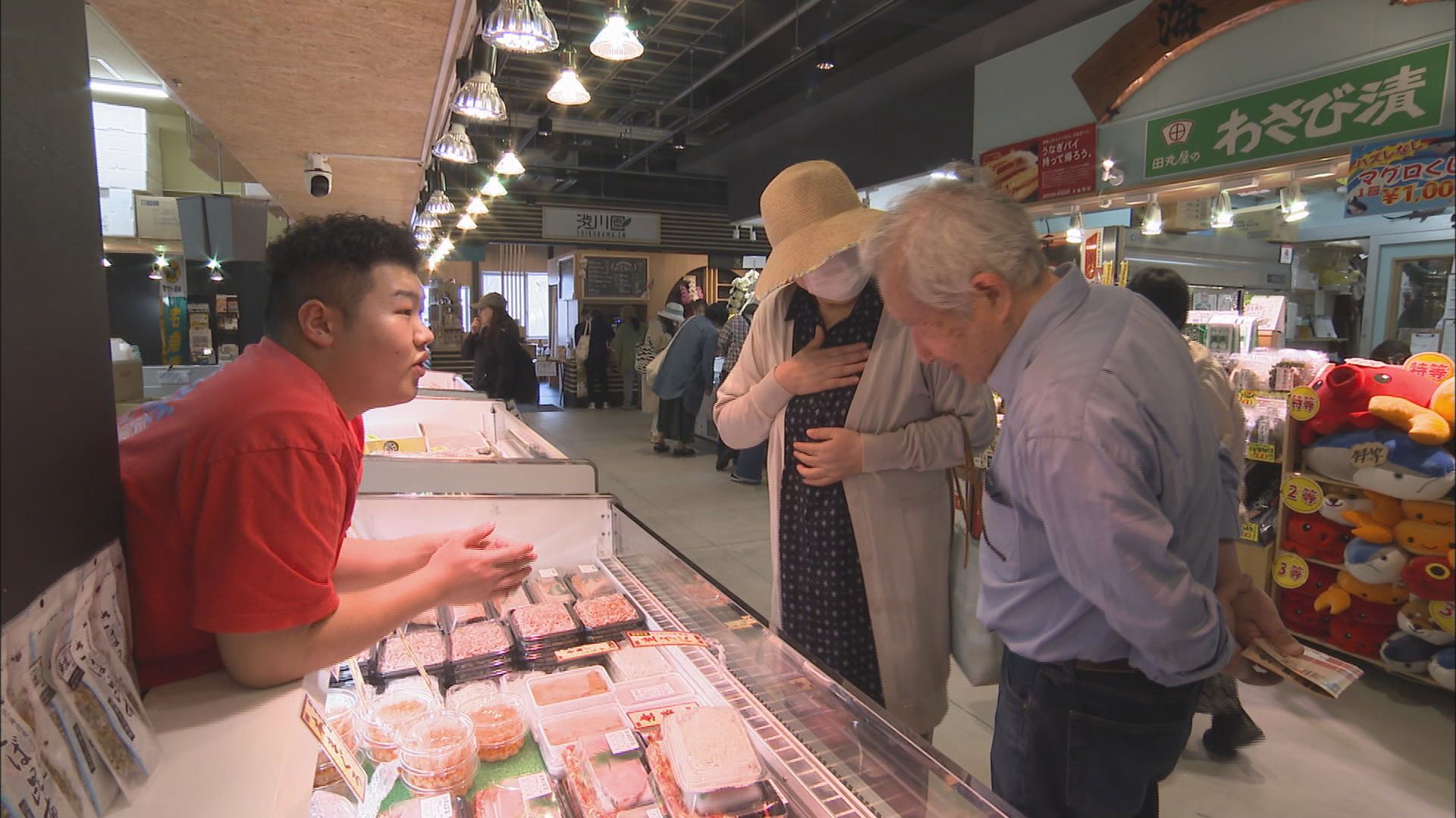 港町・清水の「河岸の市」リニューアル 名物?店員との「値切り交渉」も…1万円超が5000円に 静岡市清水区