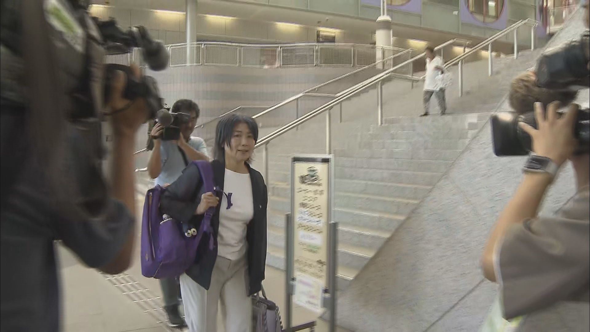 登庁する田久保市長 31日午前9時ごろ