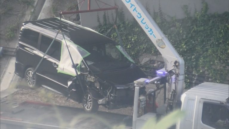 男が運転していた車