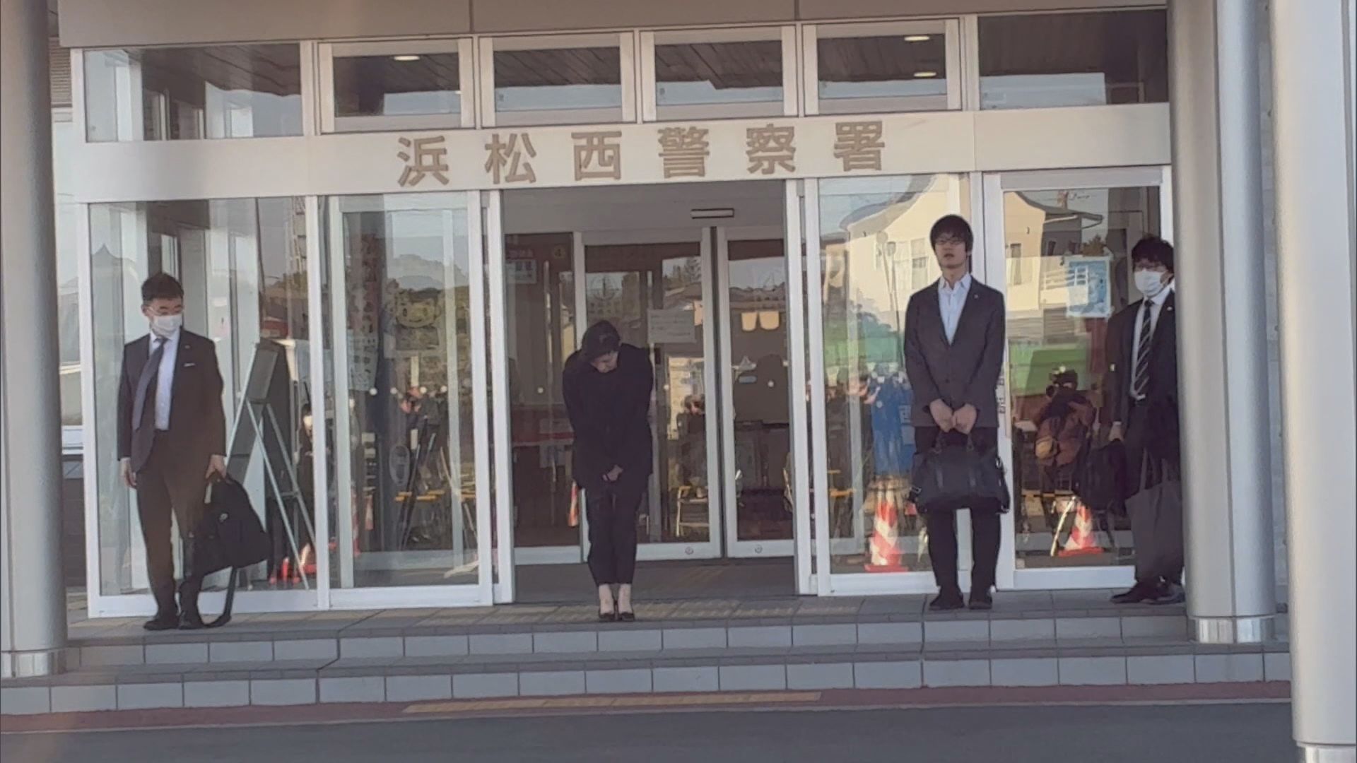 朝日新聞社提供