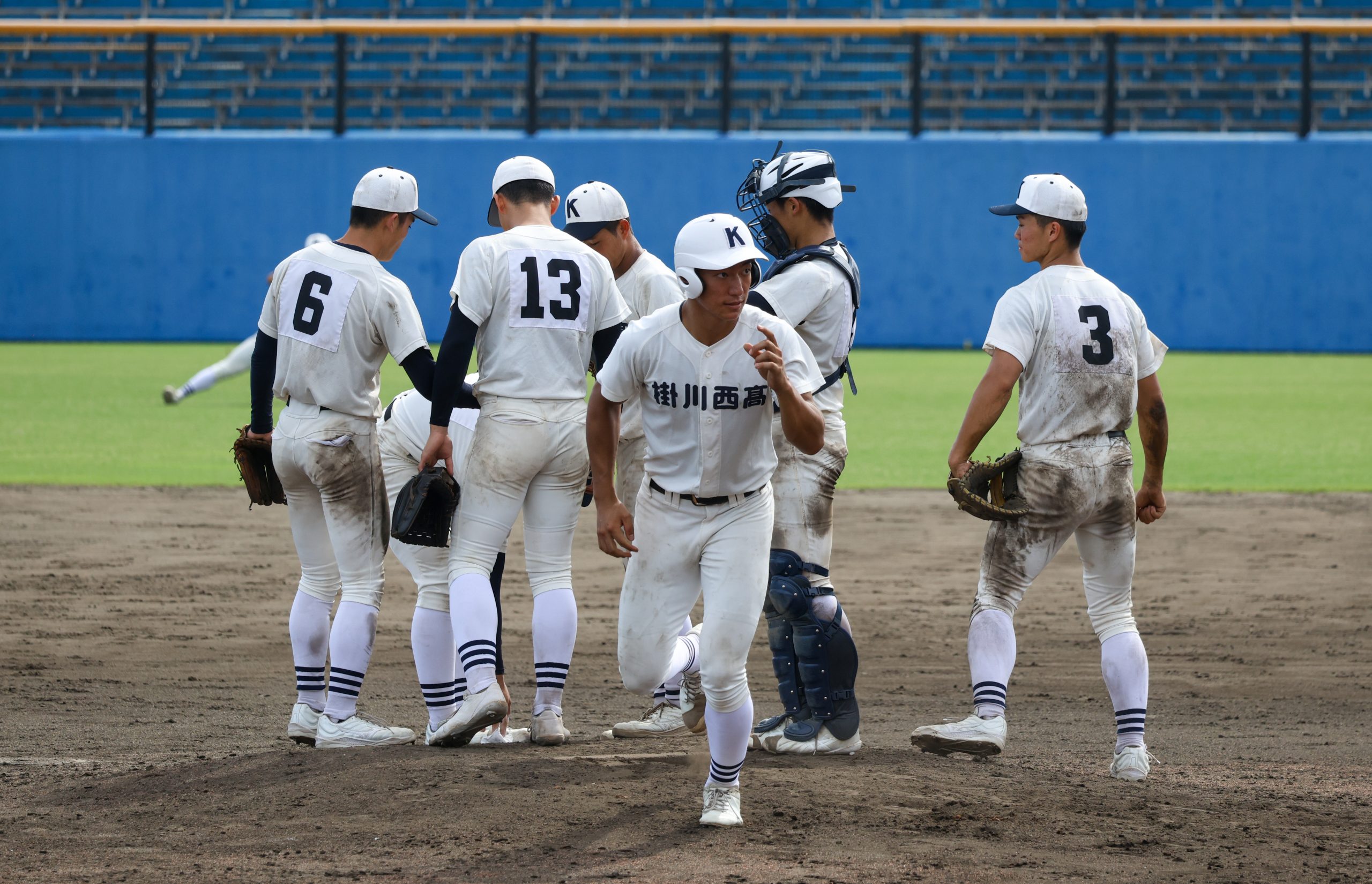 故障の影響で三塁コーチャーや伝令役でチームに貢献した石川大峨(掛川西)
