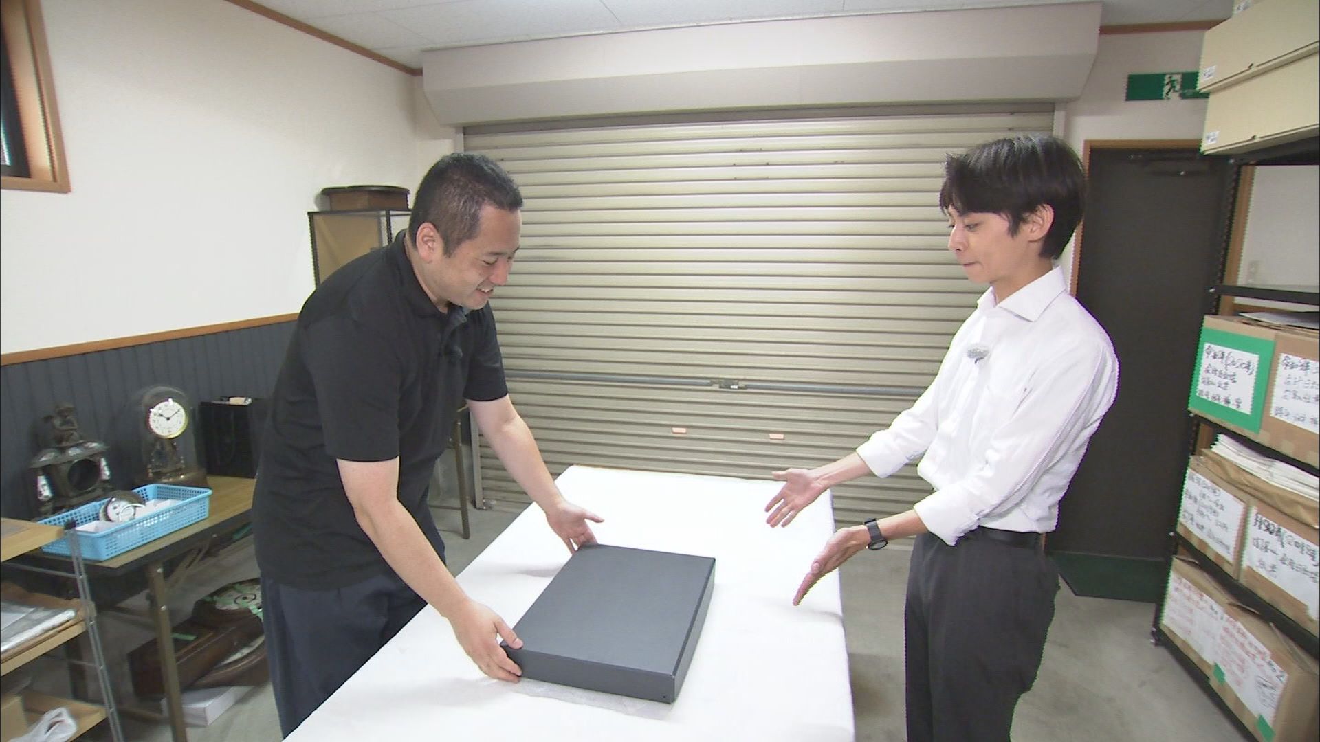 片寄アナ(右)と藤原さん