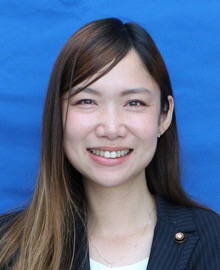 市川真未市議(富士市議会のHPより)