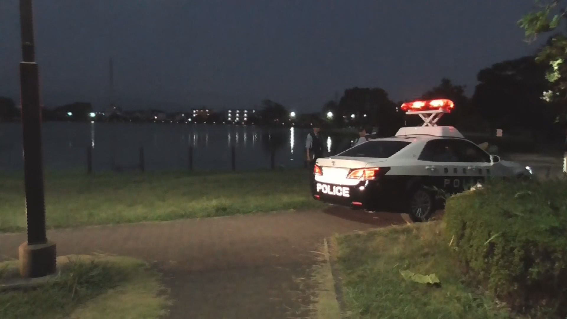 男子高校生2人が死亡した沼津市の門池