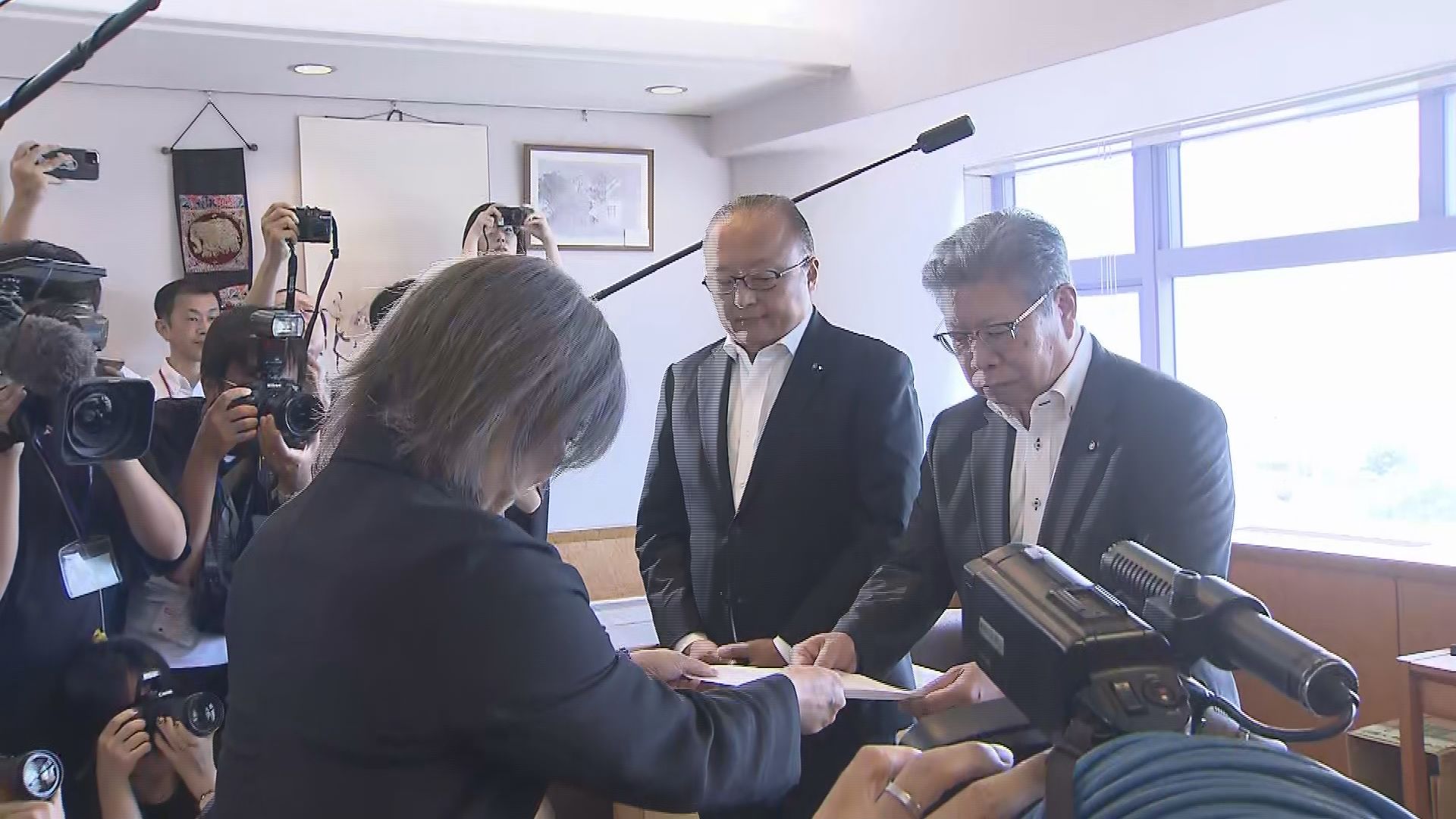 【速報】田久保市長が「議会を解散」　40日以内に市議選へ　静岡・伊東市