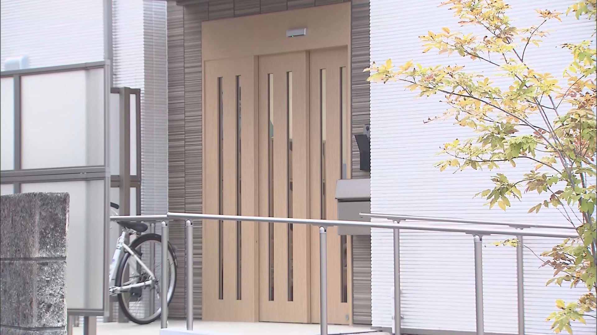 浜松市内の障害者介護施設で職員2人が逮捕 入居者の男性を椅子に縛ったり足蹴りしたりするなどの暴行を加えた疑い