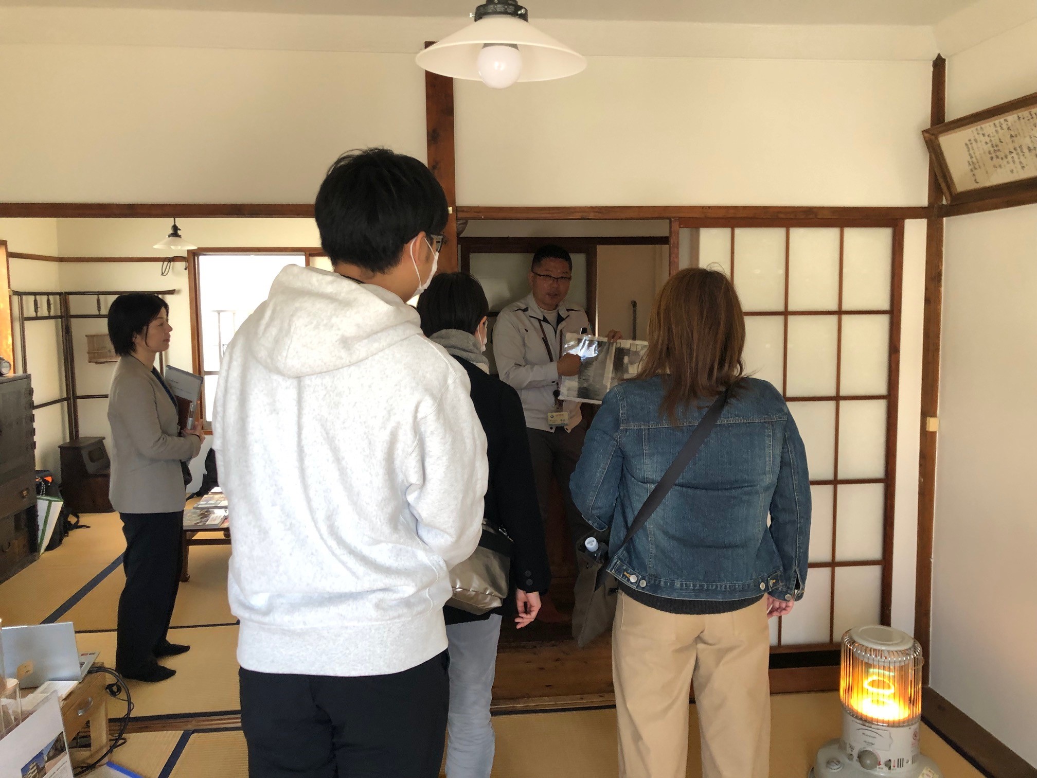 見学ツアーは月1回程度実施