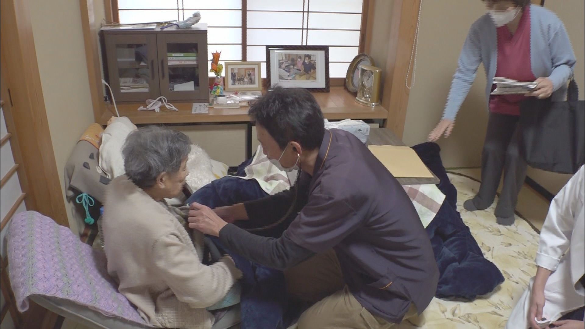 【密着】人口5600人で高齢化率は県内2位　過疎の町の医師の1日に密着　この日の診察は102人　静岡・川根本町