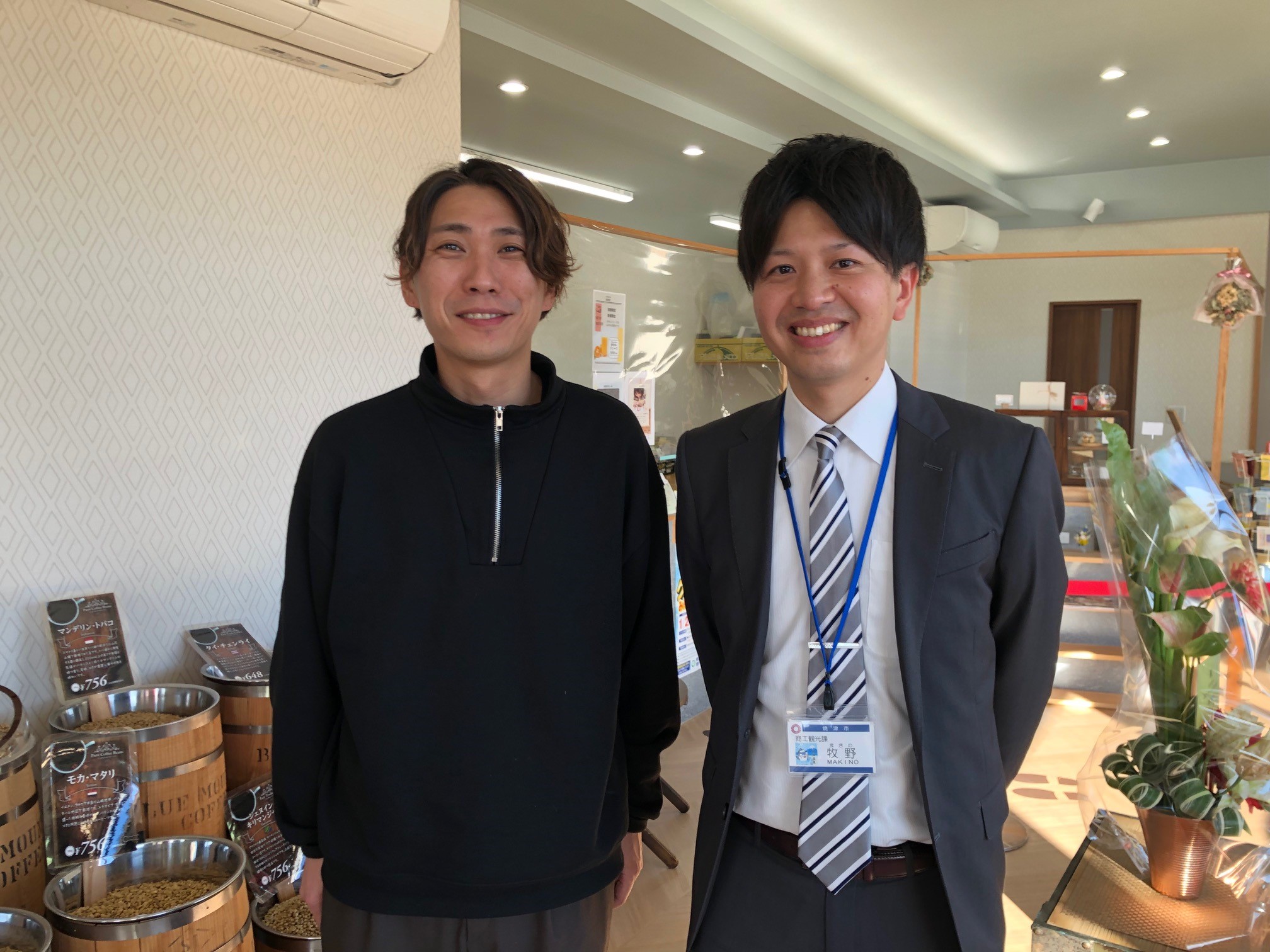 松田さん（左）と牧野憲人さん