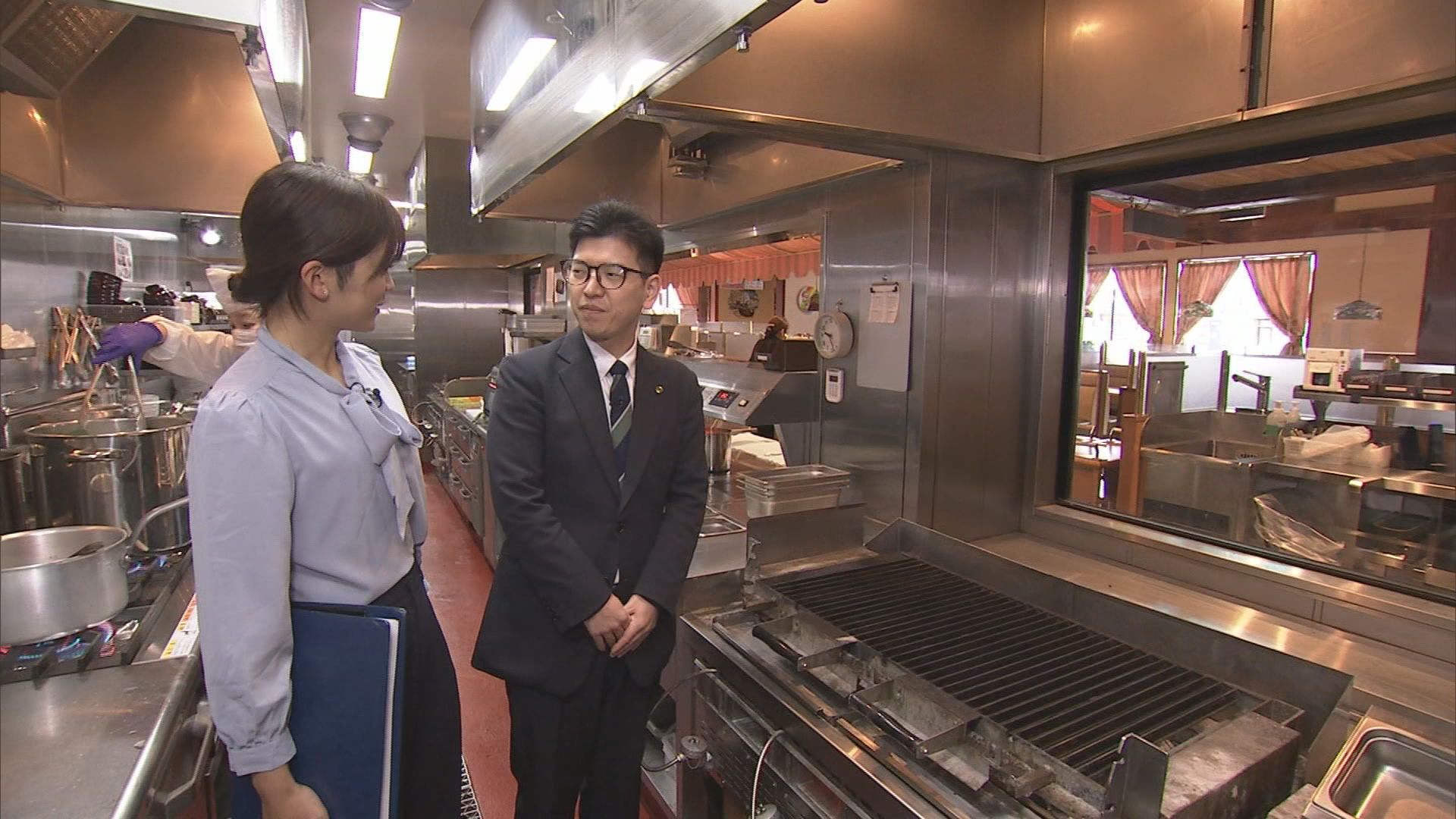 さわやかベイドリーム清水店　杉田雅之店長（右）