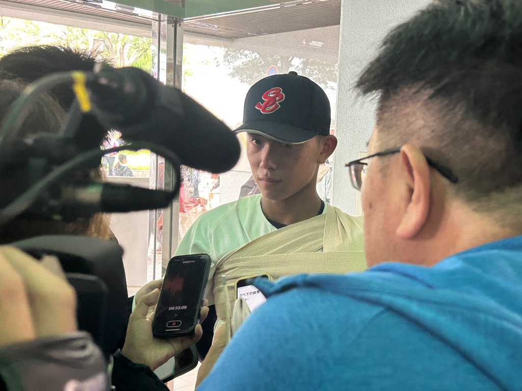  昨秋東海大会準決勝後の聖隷・髙部陸