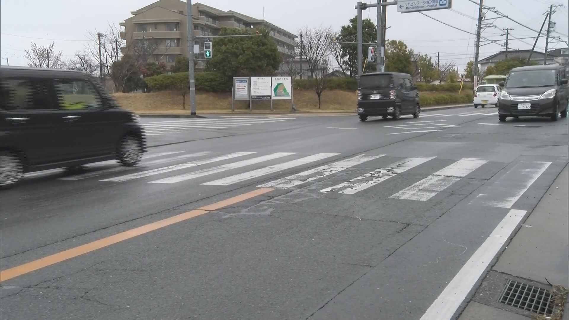 浜松市中央区の交差点で歩いていた８２歳の男性が軽ワゴン車にはねられ死亡