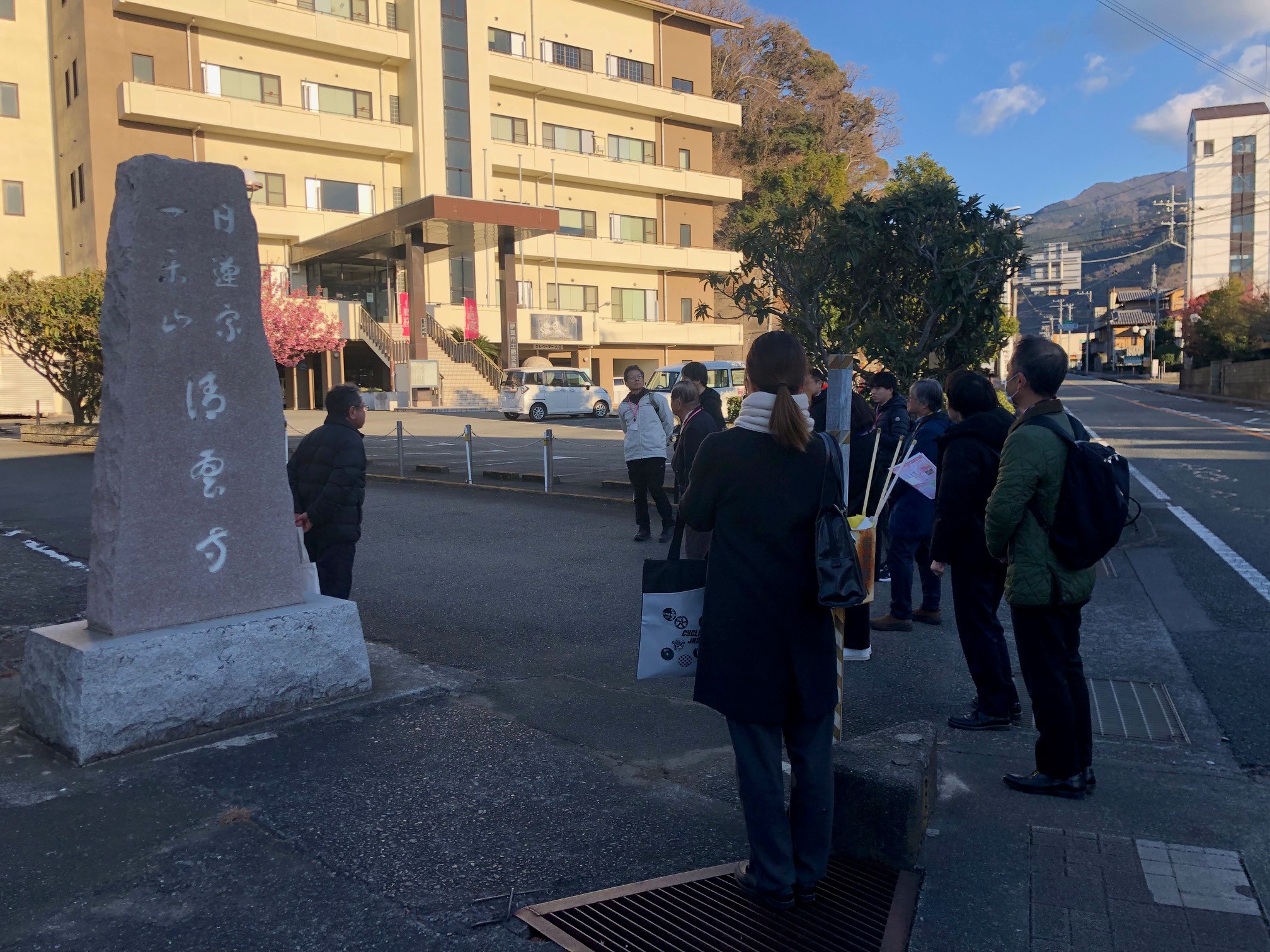 ツアーには10人が参加