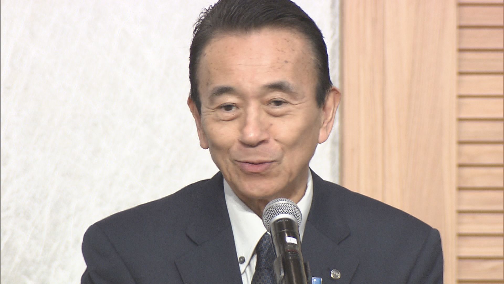 挨拶する鈴木知事　3月12日