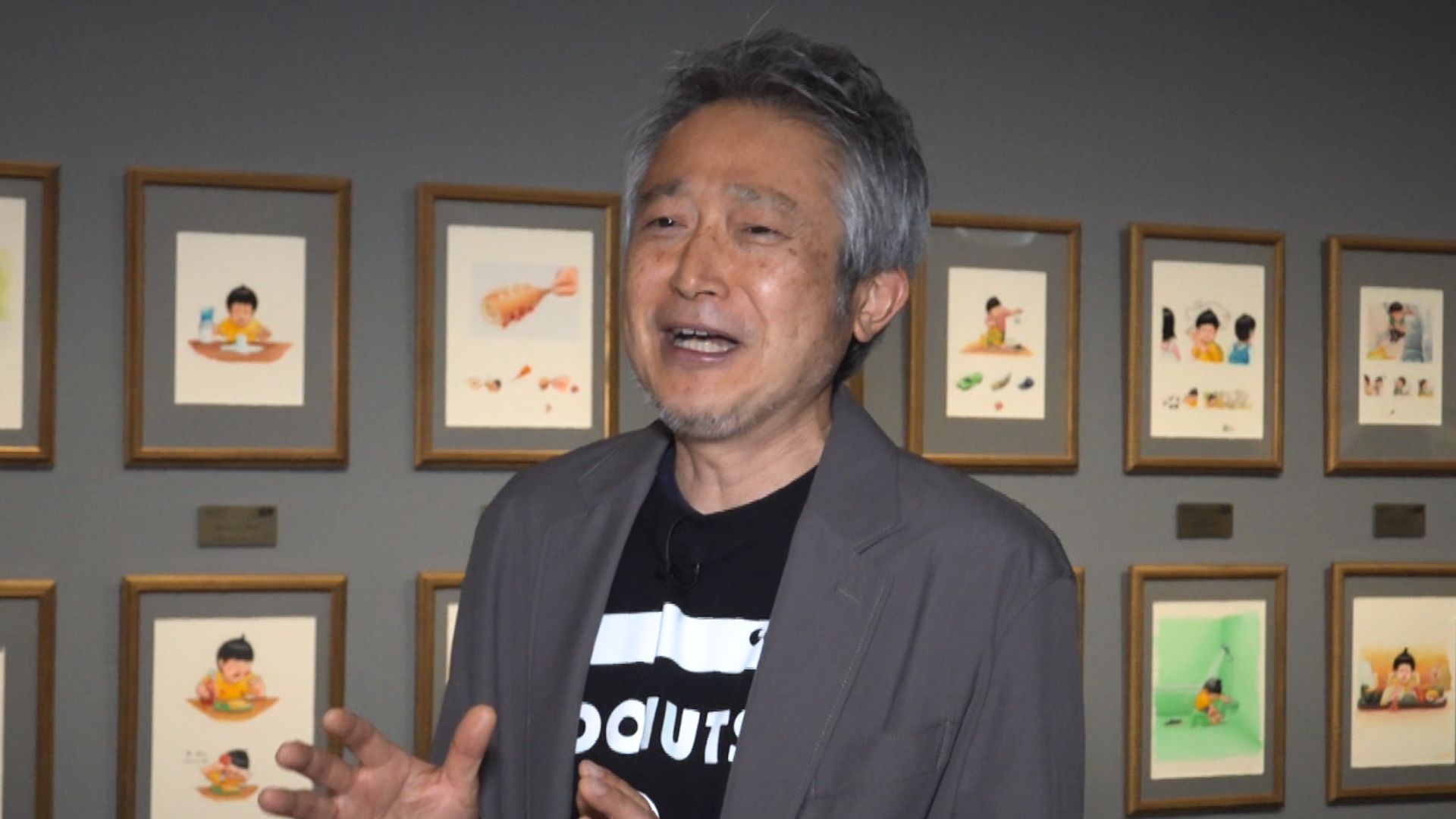 作品について語る鈴木のりたけさん