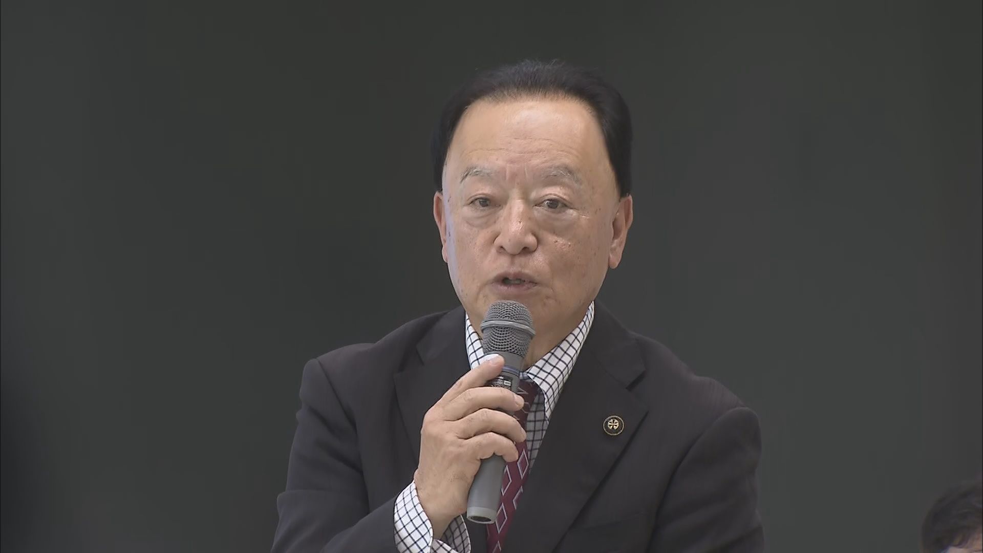 御殿場市　勝又正美市長　(４月２０日)