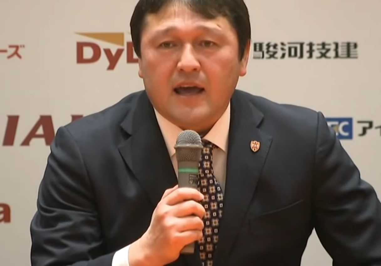 秋葉忠宏氏