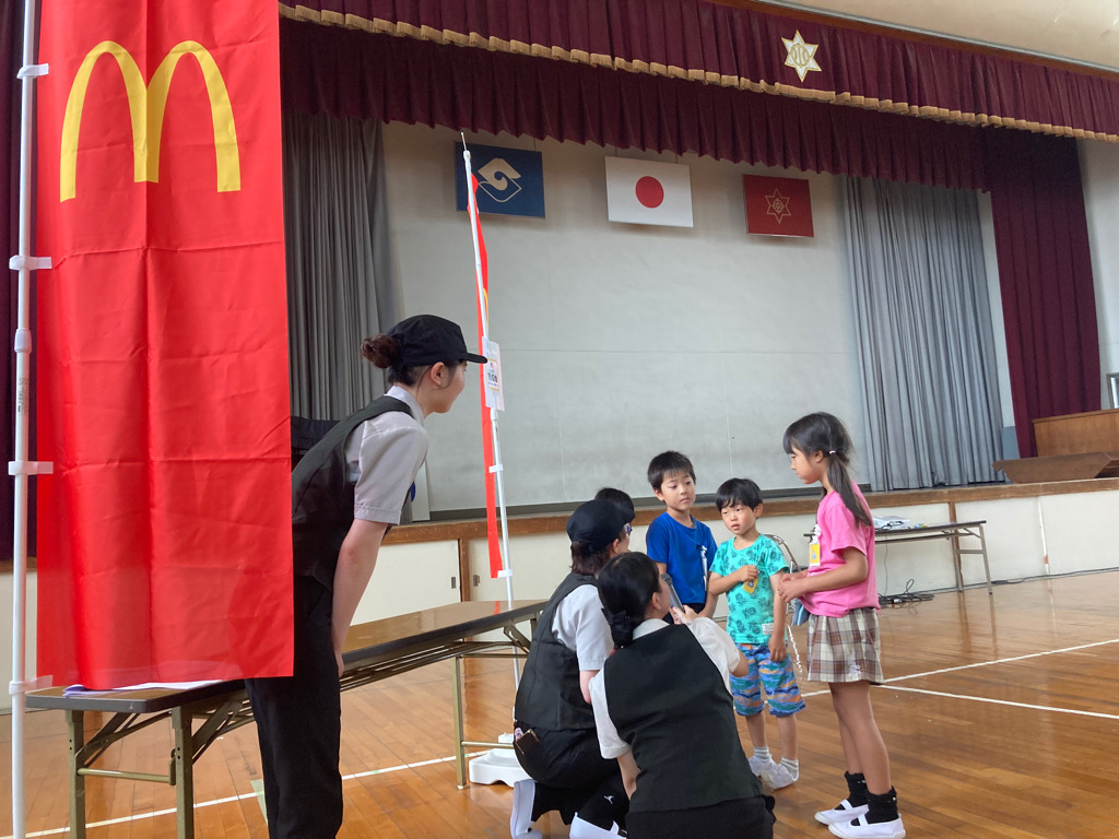 静岡県内のマクドナルドの店舗が「子ども１１０番の家」に登録　不審者に付きまとわれたり、痴漢に遭ったりしたときなどに子どもを受け入れる場所