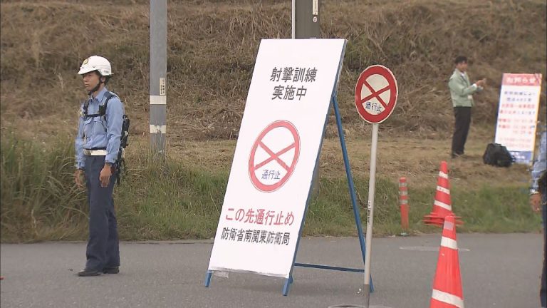 去年１０月のハイマース訓練。国道を閉鎖した行われた
