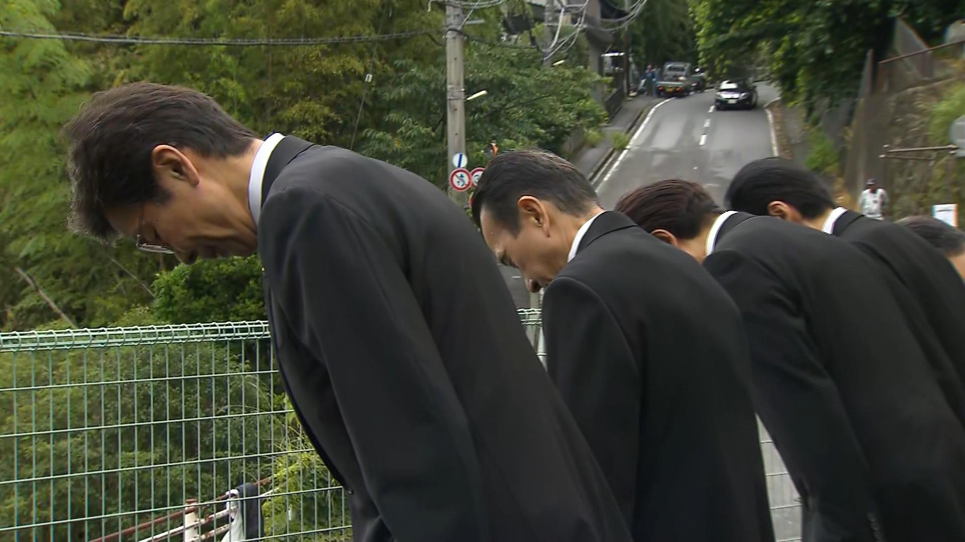 7月3日午前10時28分　「黙祷」
