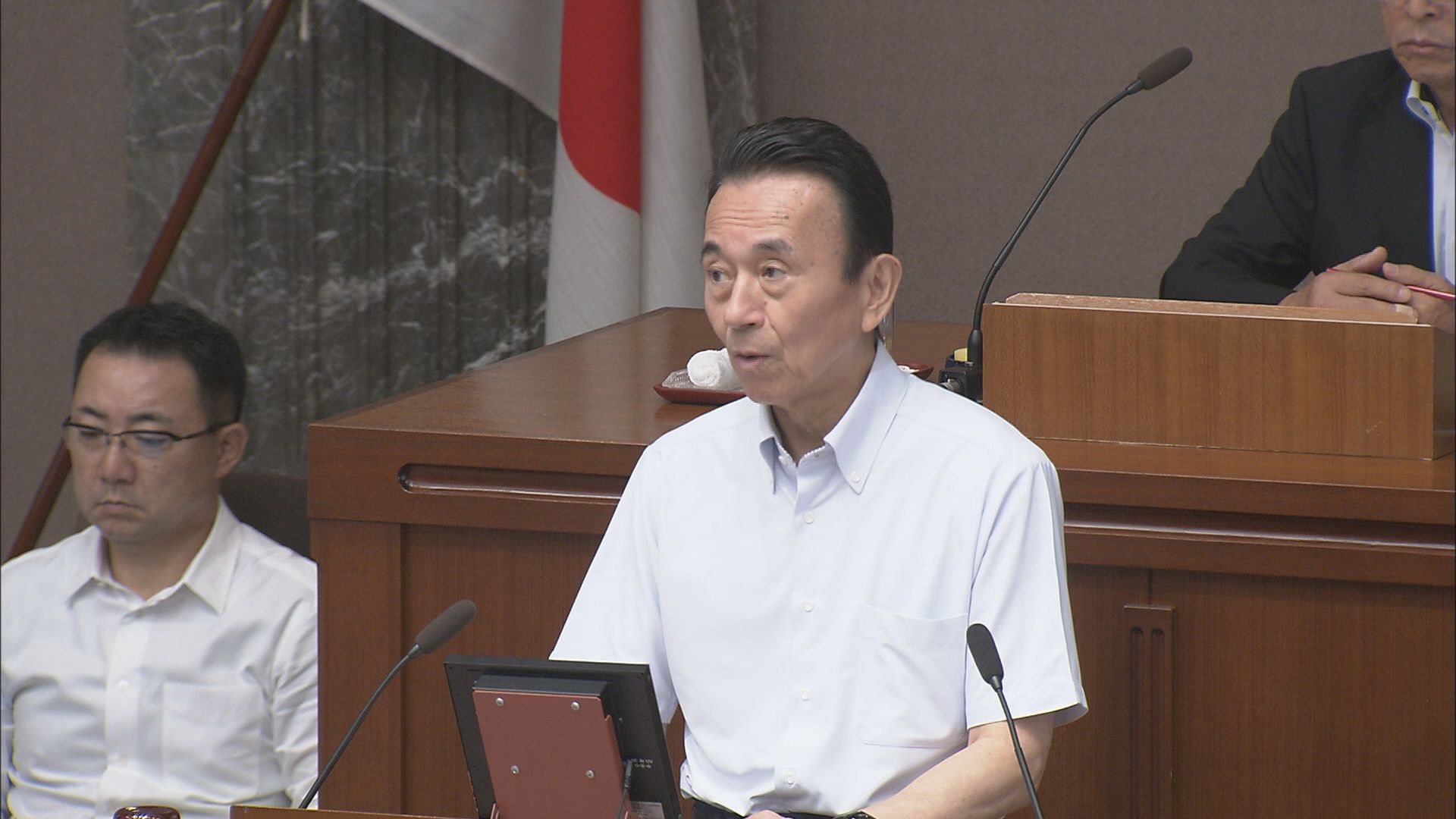 静岡県　鈴木康友知事